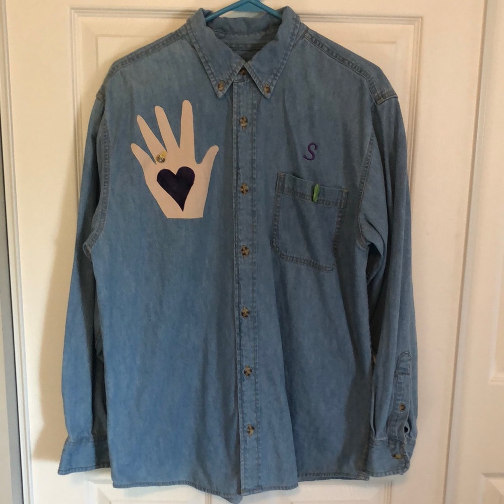 90's Embroidered Vintage Denim Long Sleeve Button Down Collared Shirt Medium